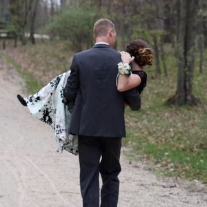 Meet your Posher, Levi